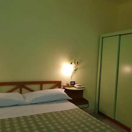 La Candela Hotel 3*