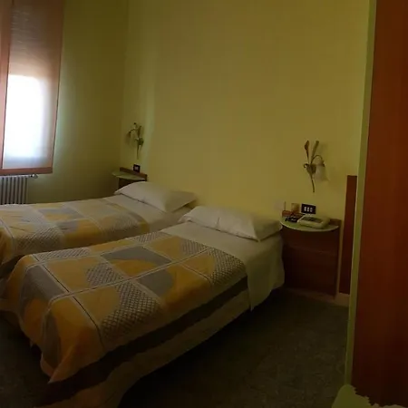 La Candela Hotel